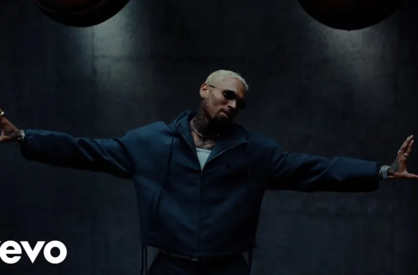  Chris Brown – Sensational Ft. Davido & Lojay (Video) (Mp4 Download)