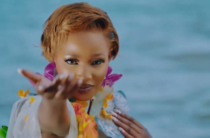 pretty-banks-–-iwe-ft-ray-g-(mp3-download)